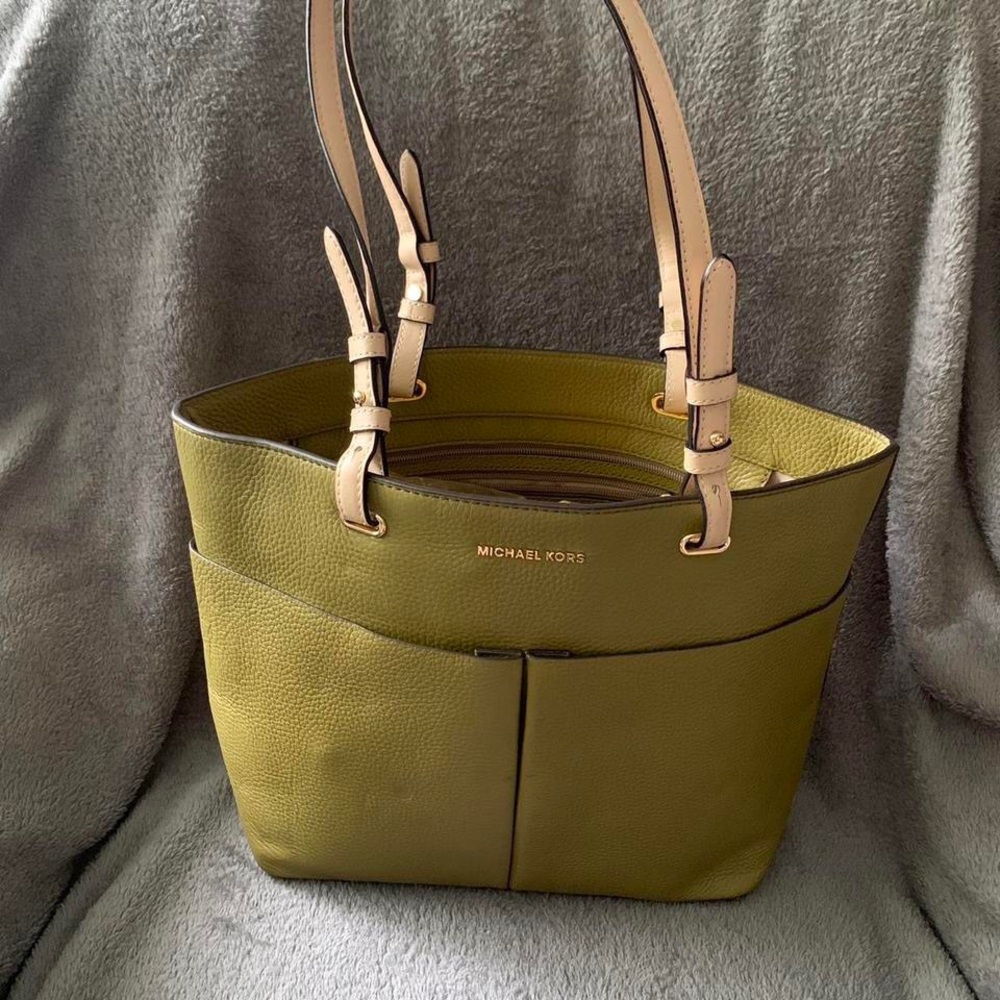 Michael Kors Olive Tote with Beige Straps